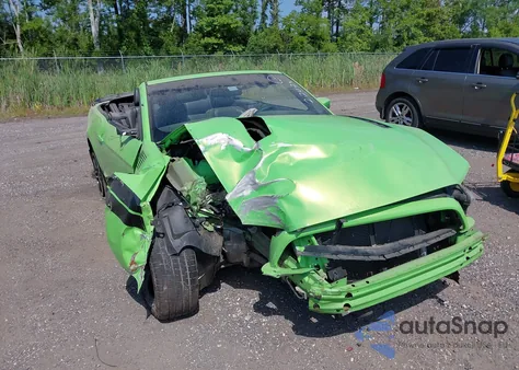 2013 Ford Mustang V6 Premium из США, поврежденный, VIN 1ZVBP8EM8D5223374